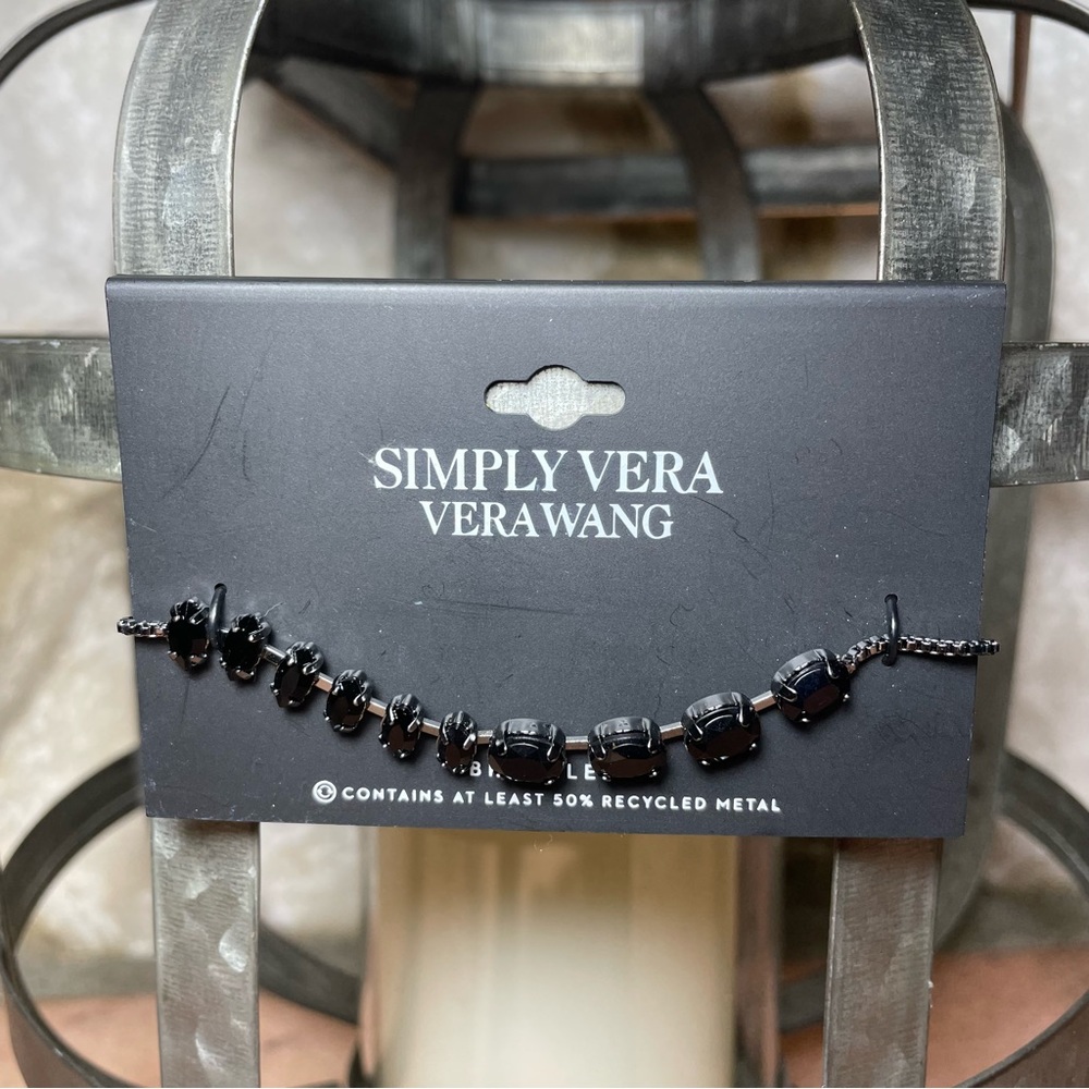 NWT Simply Vera Vera Wang black beaded bracelet
